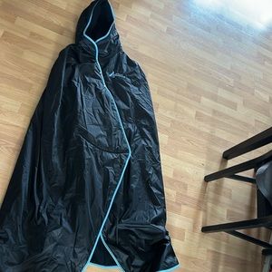 Mambe Hooded Blanket size M/L never worn in bag. Unisex